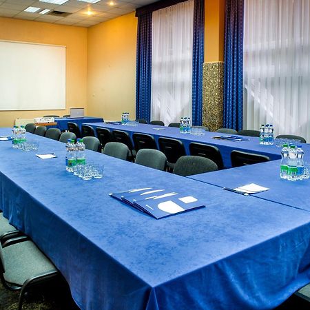 Wawrzkowizna Hotel Rzasawa Luaran gambar