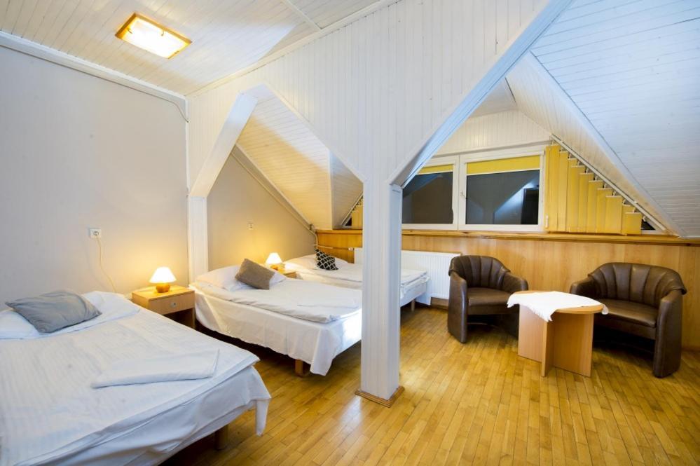 Wawrzkowizna Hotel Rzasawa Luaran gambar