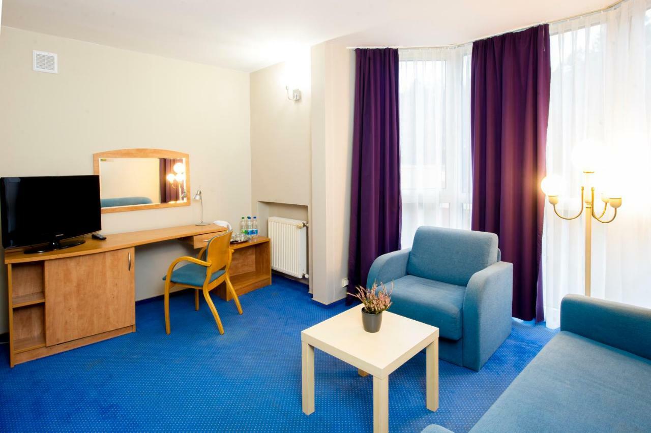 Wawrzkowizna Hotel Rzasawa Luaran gambar