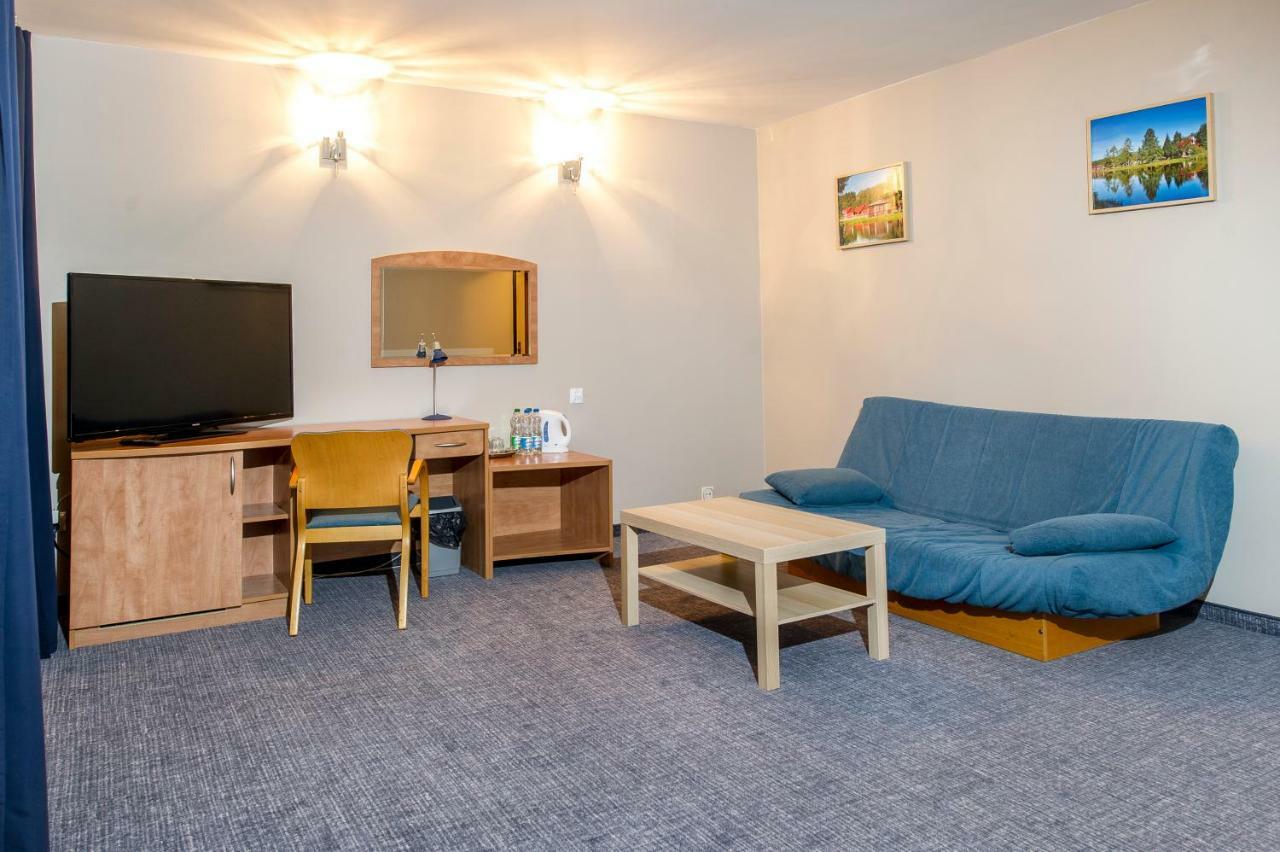 Wawrzkowizna Hotel Rzasawa Luaran gambar